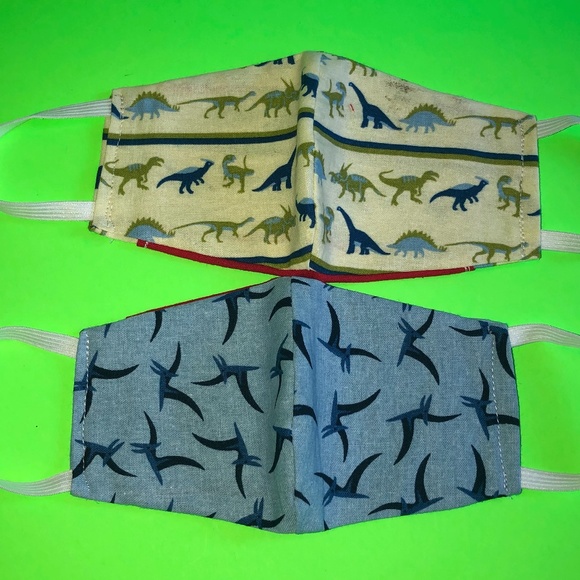 2~Kids Face Mask Hand Made Cotton Dinosaur Print - Picture 1 of 4